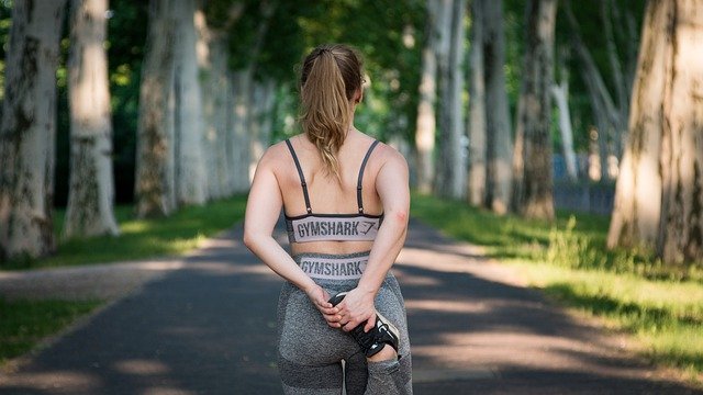 giovane accoltellata mentre fa jogging